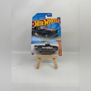 Hot Wheels ‘63 Studebaker Champ Super Treasure Hunt W/ Protector New Sealed